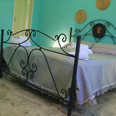 Alberi In Piano בית נופש *